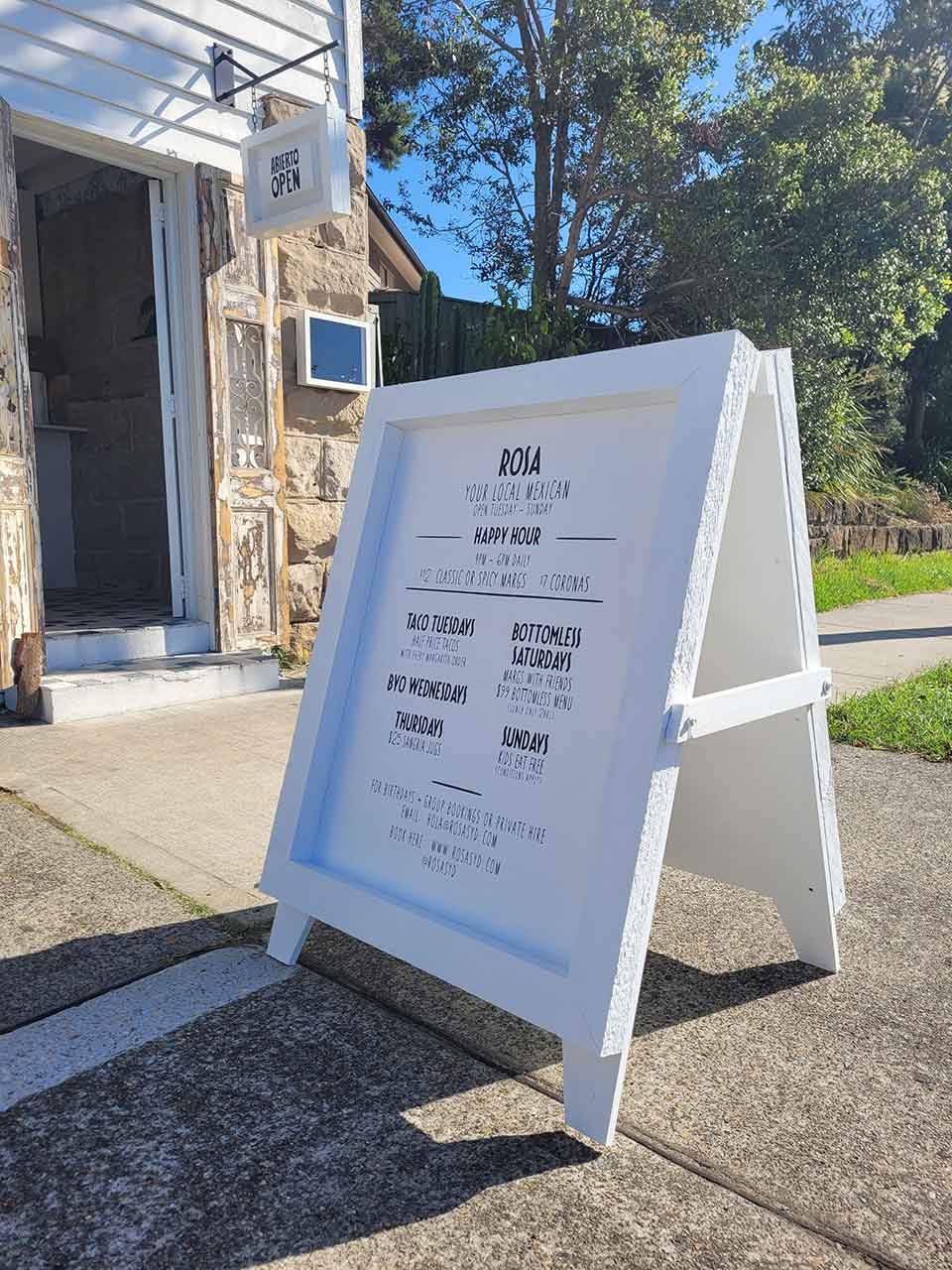 Restaurant A-frame